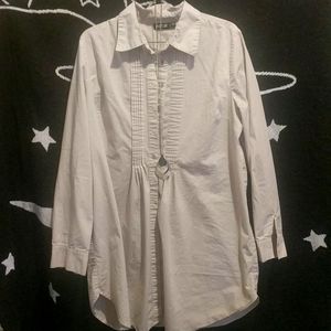 Apt. 9 butting up top. Necklace included.